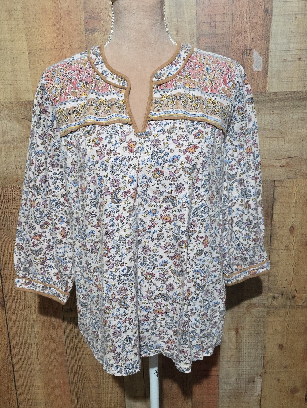 J. Jill White Floral Split-Neck Tunic with Pink and Blue Accents